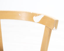 Lataa kuva Galleria-katseluun, Artek ruokatuoli 68 sininen istuinosa
