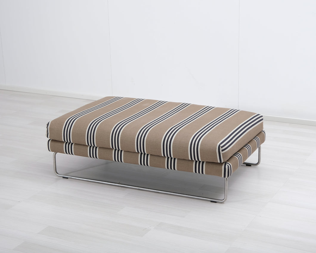 Adea Band rahi raidallinen