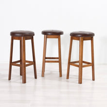 Lataa kuva Galleria-katseluun, Baaritiski ja baarijakkarat
