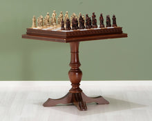 Lataa kuva Galleria-katseluun, Antiikkinen shakkipöytä
