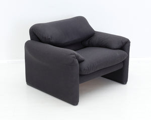 Maralunga Lounge chair by Vico Magistretti