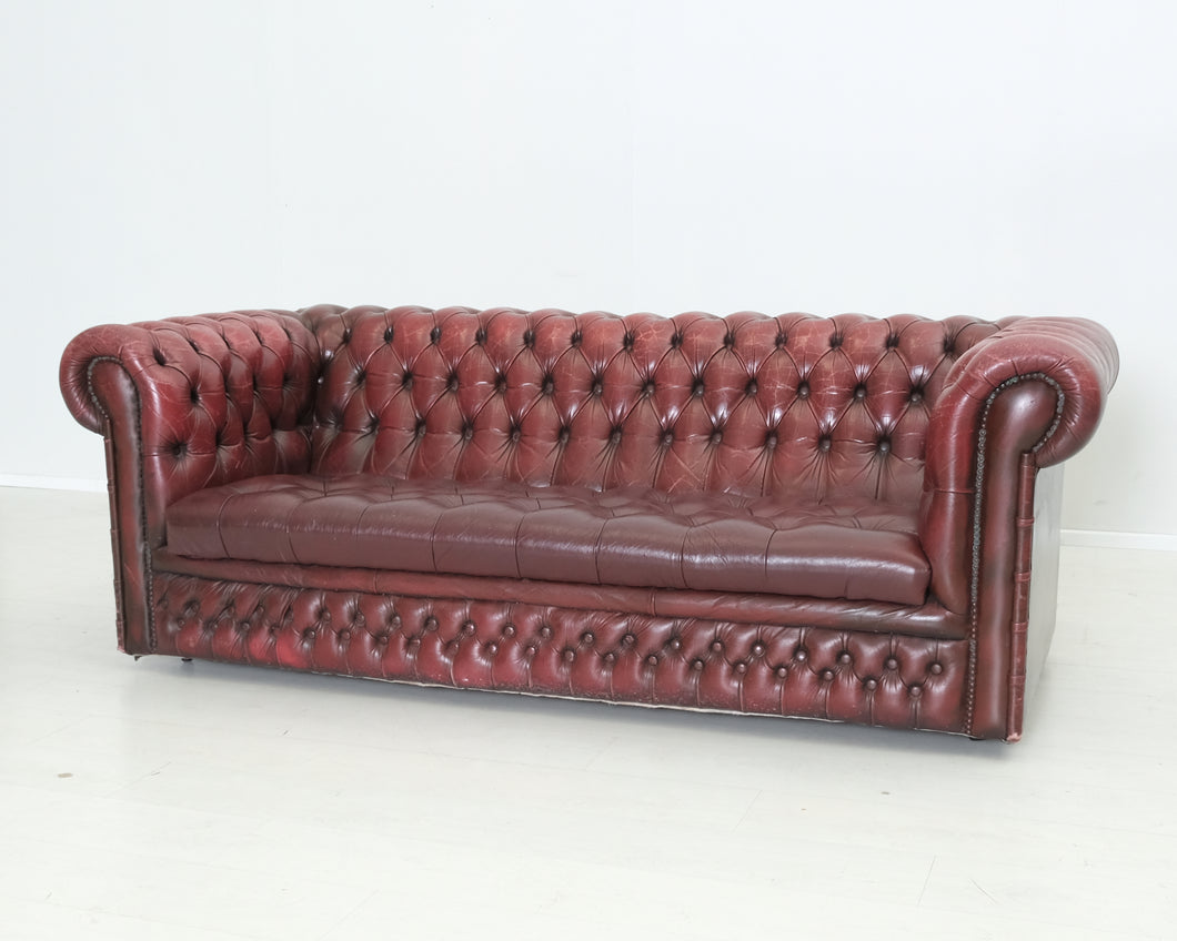 Chesterfield englantilainen nahkasohva
