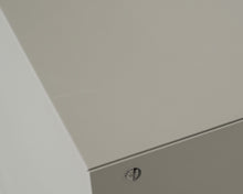 Lataa kuva Galleria-katseluun, Calligaris-senkki
