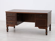 Lataa kuva Galleria-katseluun, Antiikkinen täyspuinen kirjoituspöytä
