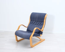 Lataa kuva Galleria-katseluun, Asko Koivutaru nojatuoli sininen
