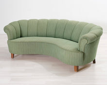 Lataa kuva Galleria-katseluun, 4-istuttava kangassohva vaaleanvihreä 1940-luku
