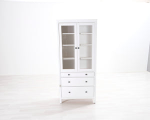 IKEA Hemnes vitriinikaappi