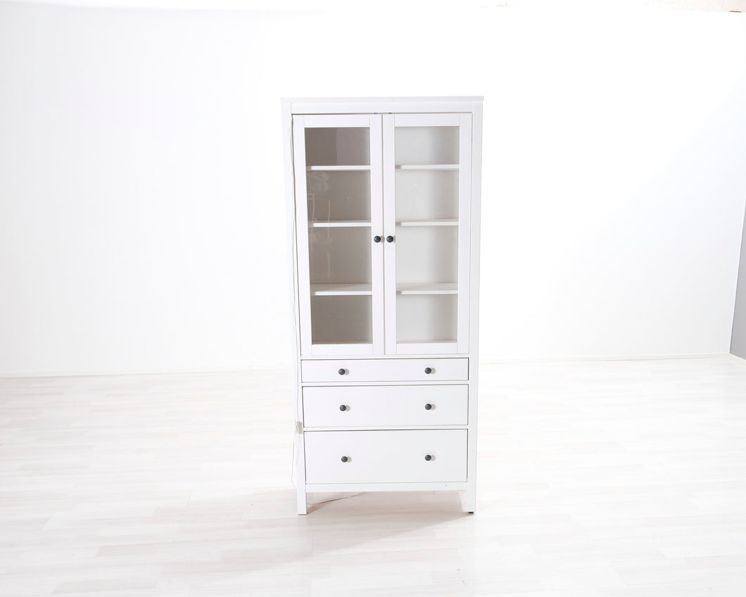 IKEA Hemnes vitriinikaappi