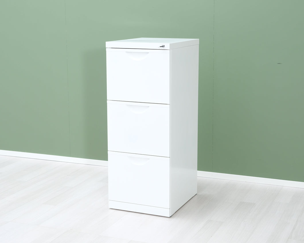 Arkistokaappi valkoinen