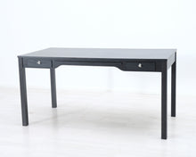 Lataa kuva Galleria-katseluun, Ikea työpöytä musta

