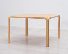 Lataa kuva Galleria-katseluun, Artek pöytä X800C
