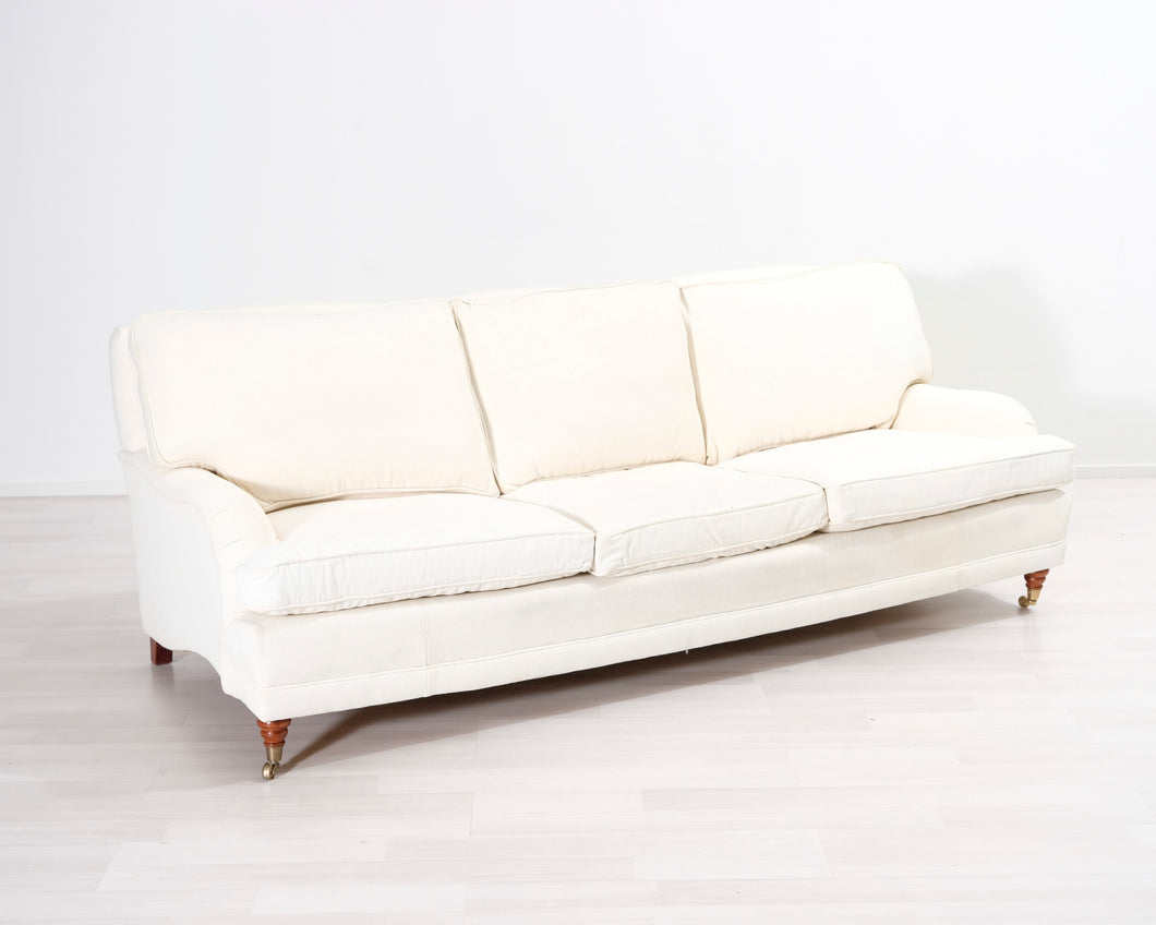 3-istuttava kangassohva valkoinen