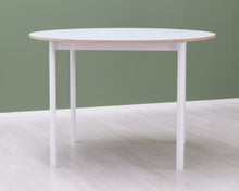 Lataa kuva Galleria-katseluun, Muuto Base pöytä ⌀ 110 cm valkoinen
